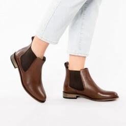 Flache Casual Leder Chelsea Boots -Chelsea Boots 20040848 02