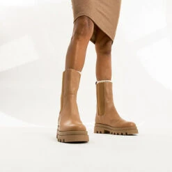 J&F Chunky High Chelsea Boots 10 J&F Chunky High Chelsea Boots -Chelsea Boots 24692156 02